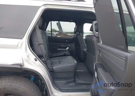 2025 Toyota Sequoia Platinum из США, поврежденный, VIN 7SVAAABA3SX057385